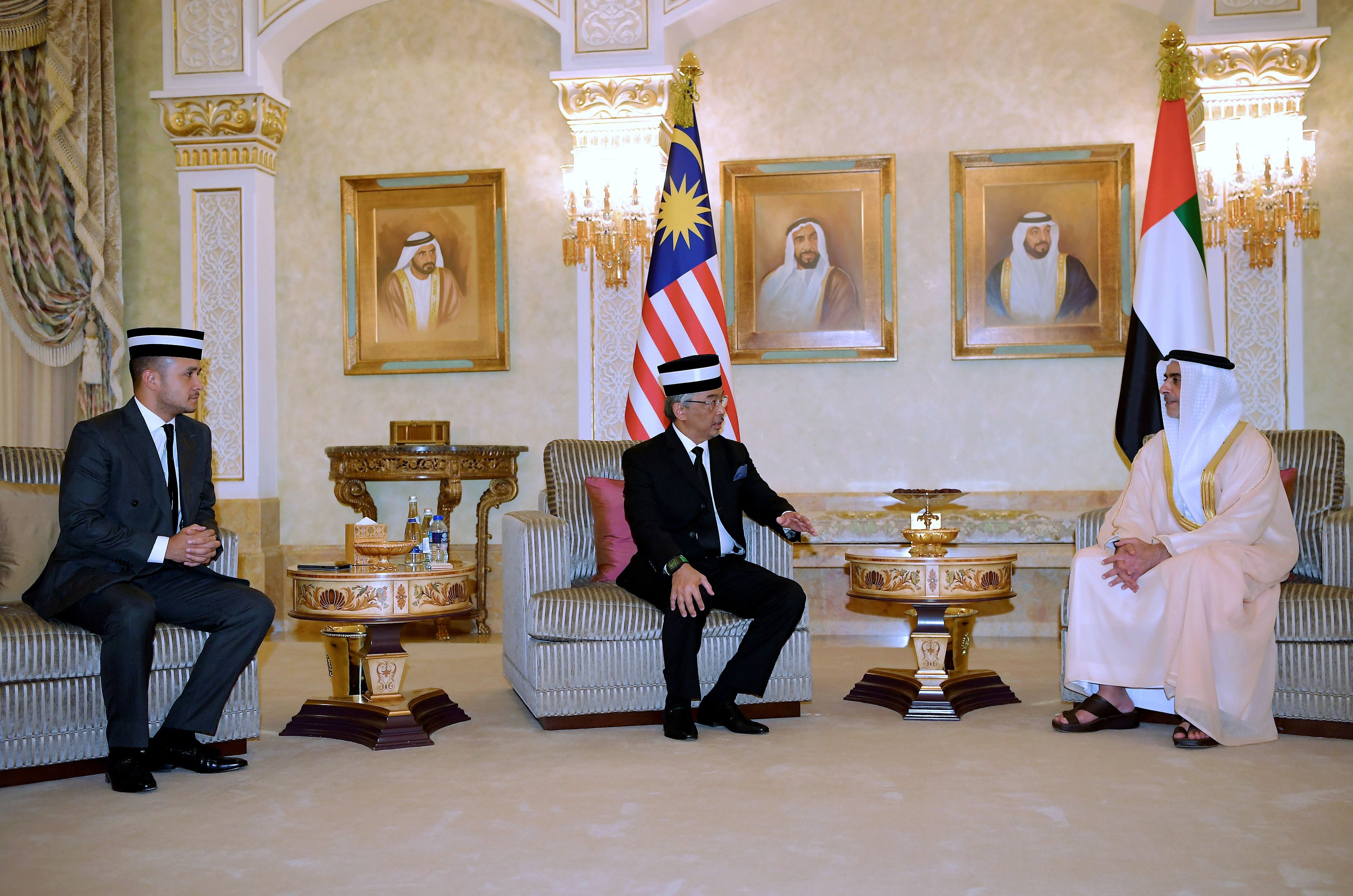 Agong, Putera Mahkota Abu Dhabi adakan perbincangan
