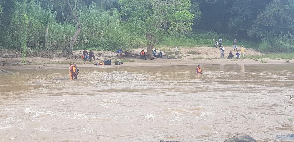 Kegembiraan berakhir tragedi, bapa ditemukan lemas selepas cuba selamatkan anak