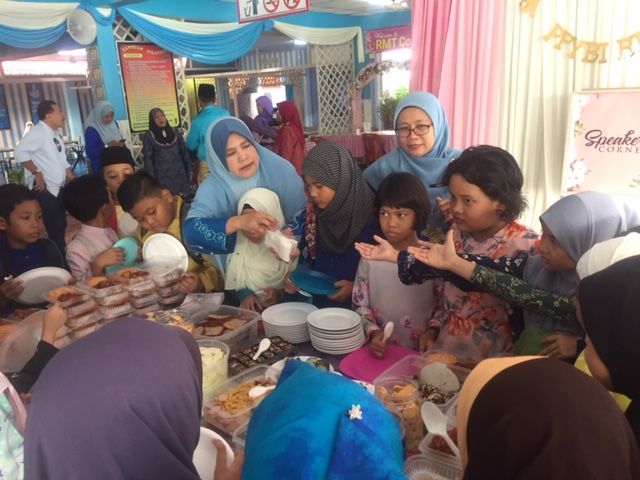 SK Bandar Tasik Kesuma teruskan tradisi sambutan Aidilfitri