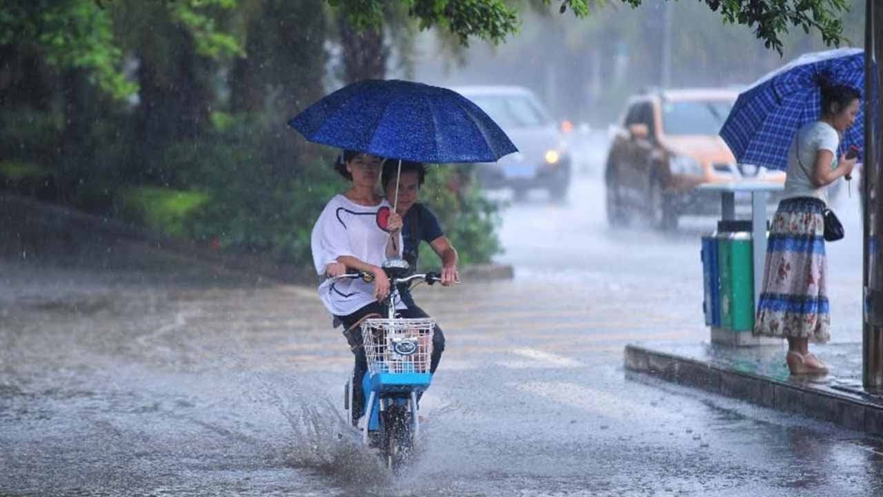 Hujan lebat di selatan China ragut 19 nyawa