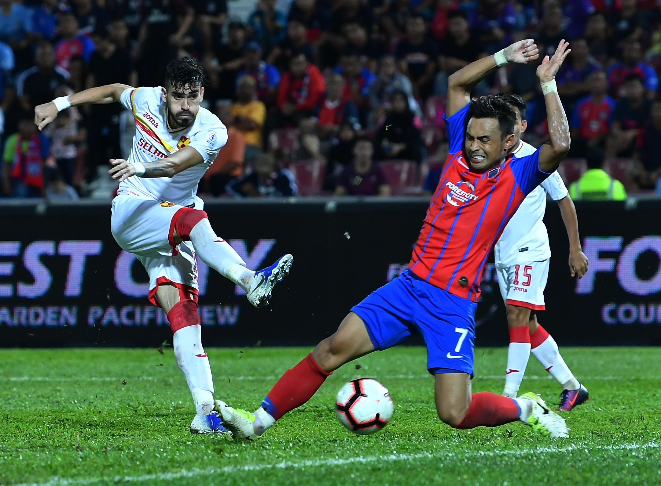 JDT hampiri kejuaraan bersejarah Liga Super