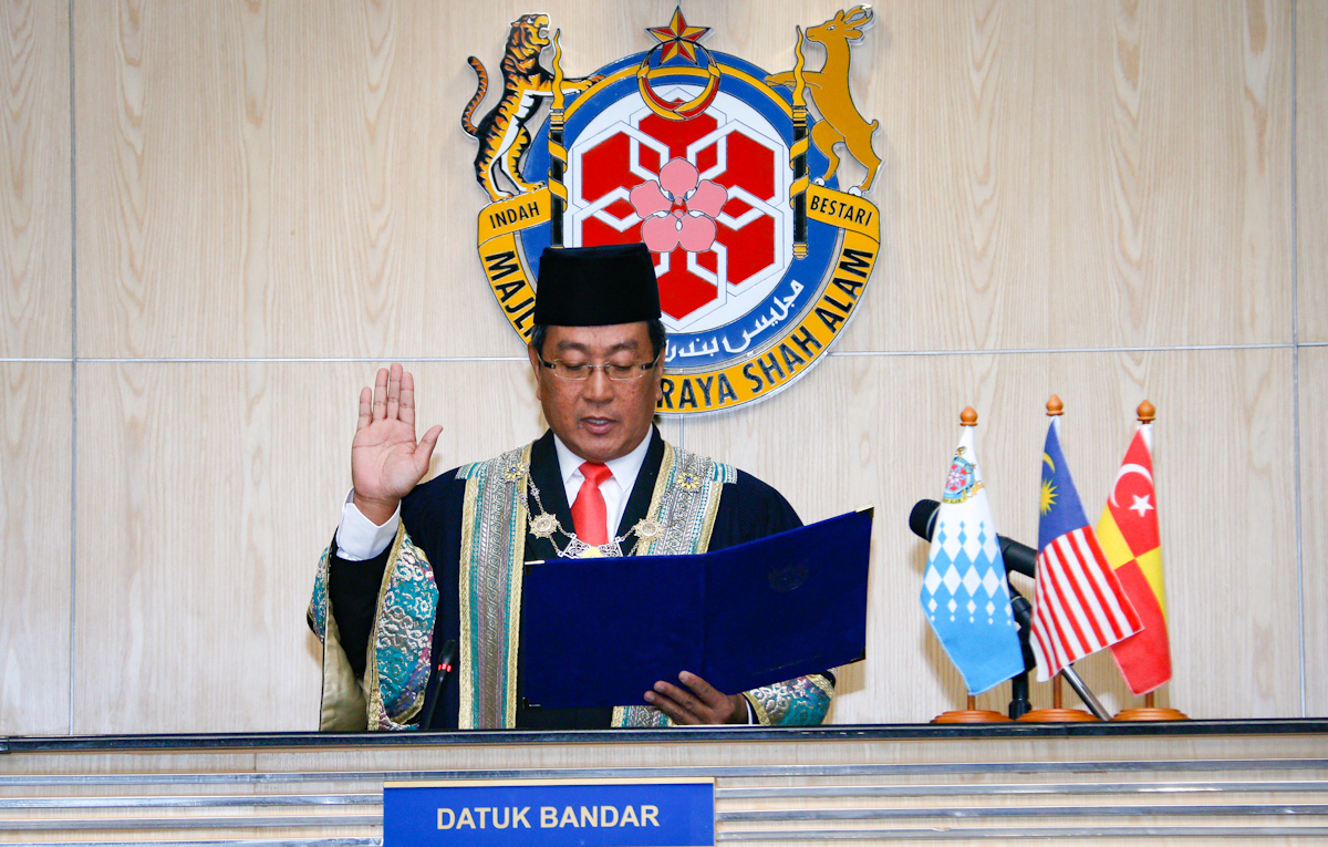 Haris angkat sumpah sebagai Datuk Bandar Shah Alam
