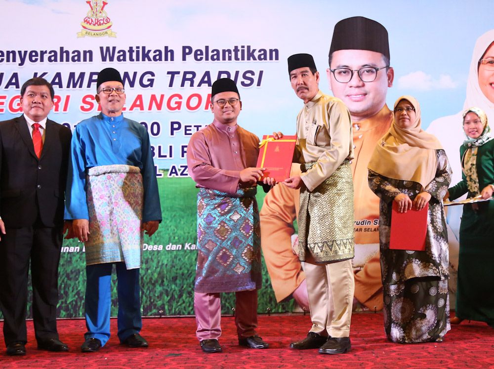 Village Chieftains Accept Appointment Letters