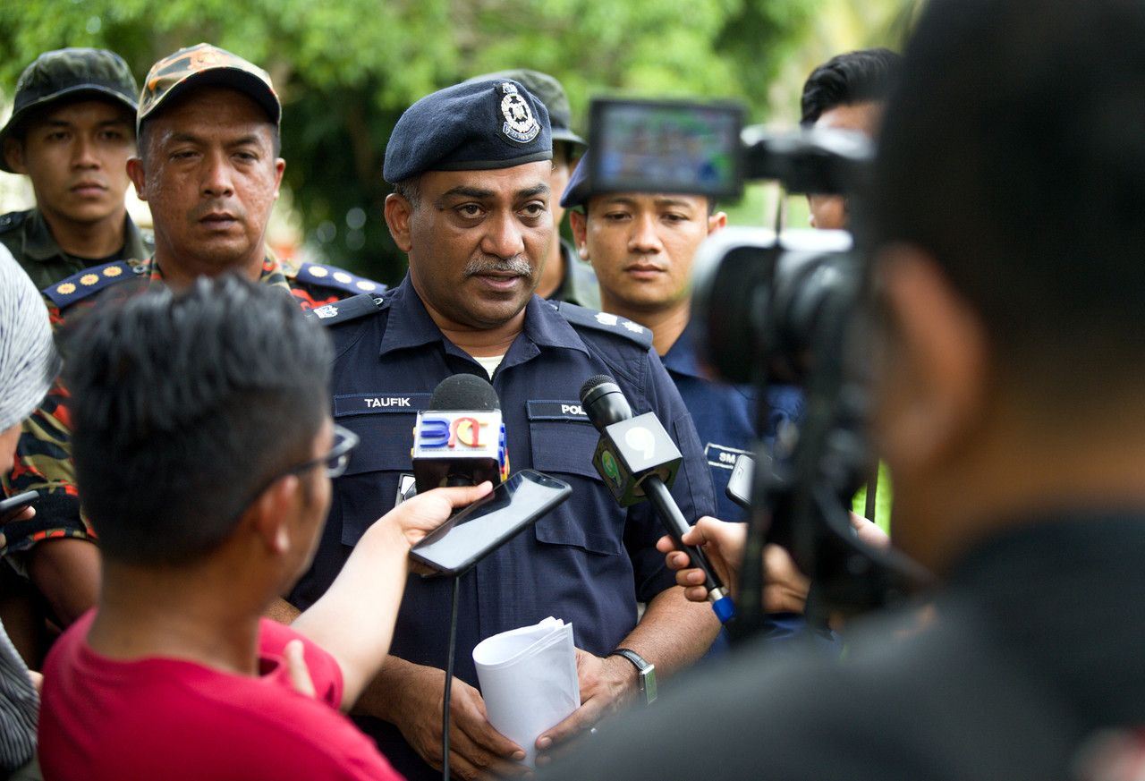Polis bawa keluar satu lagi mayat Orang Asli