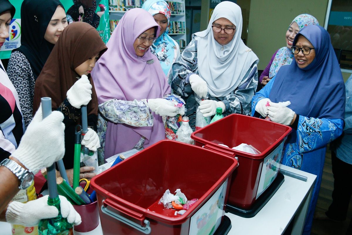 ‘EcoBrick’ cetus kreativiti kanak-kanak