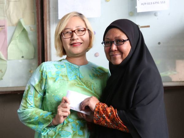 Penyanyi wanita derita ‘slipped disc’ dapat perhatian ADN