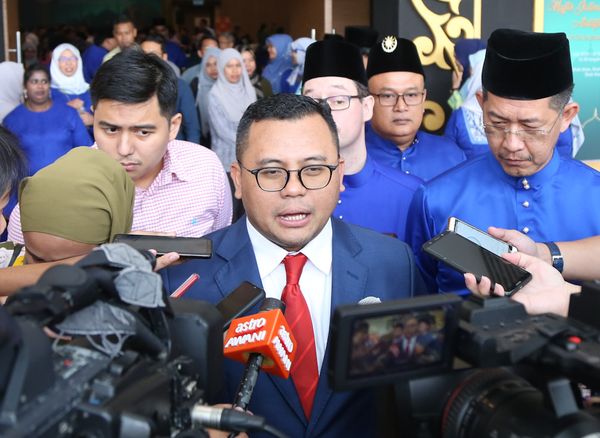 புதிய குடிநீர் கட்டணம் பயனீட்டாளர்களுக்கு சுமையை ஏற்படுத்தாது!- மந்திரி பெசார் உறுதி