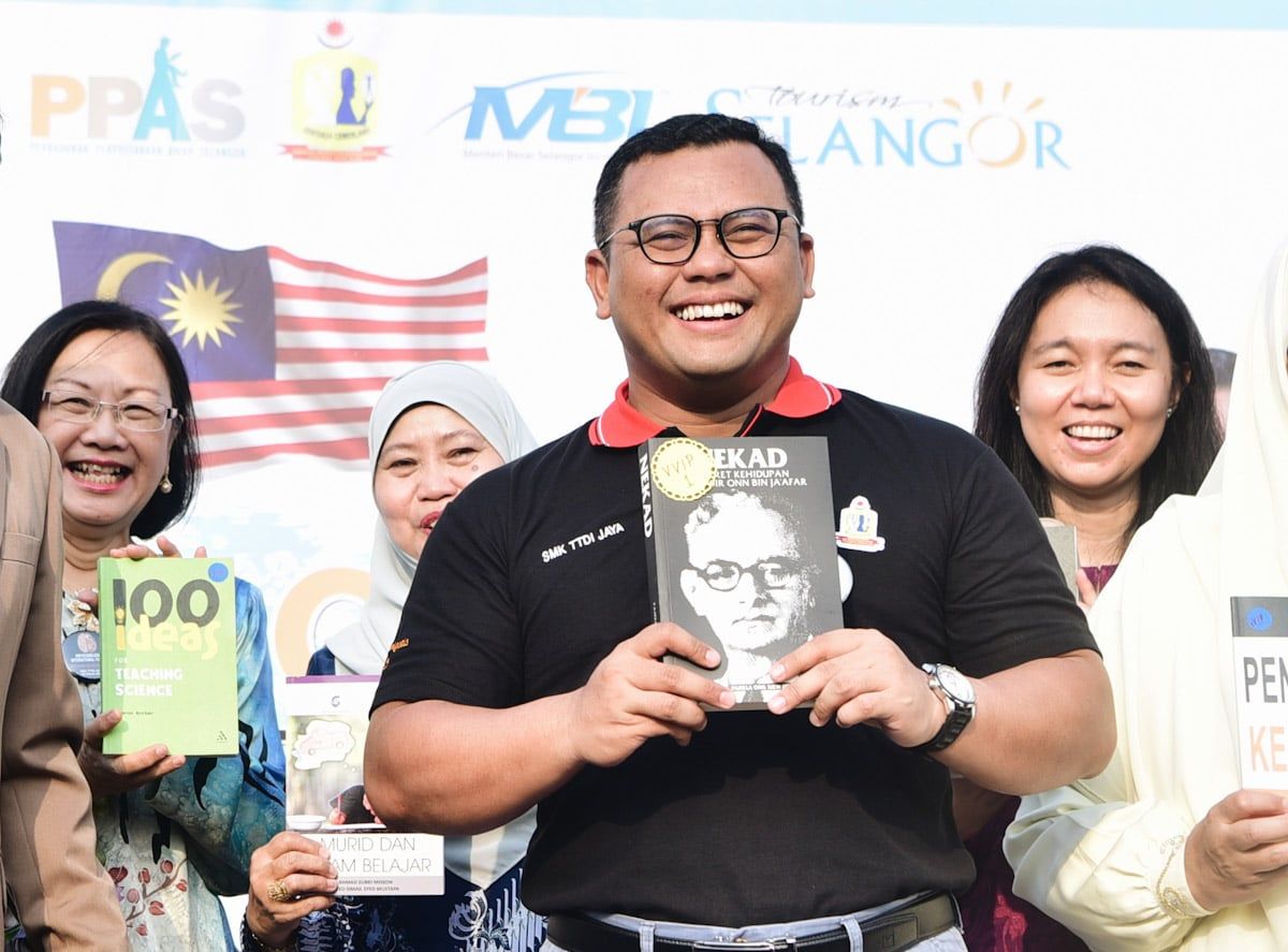 Perluas telesidang bina interaksi dengan negara luar