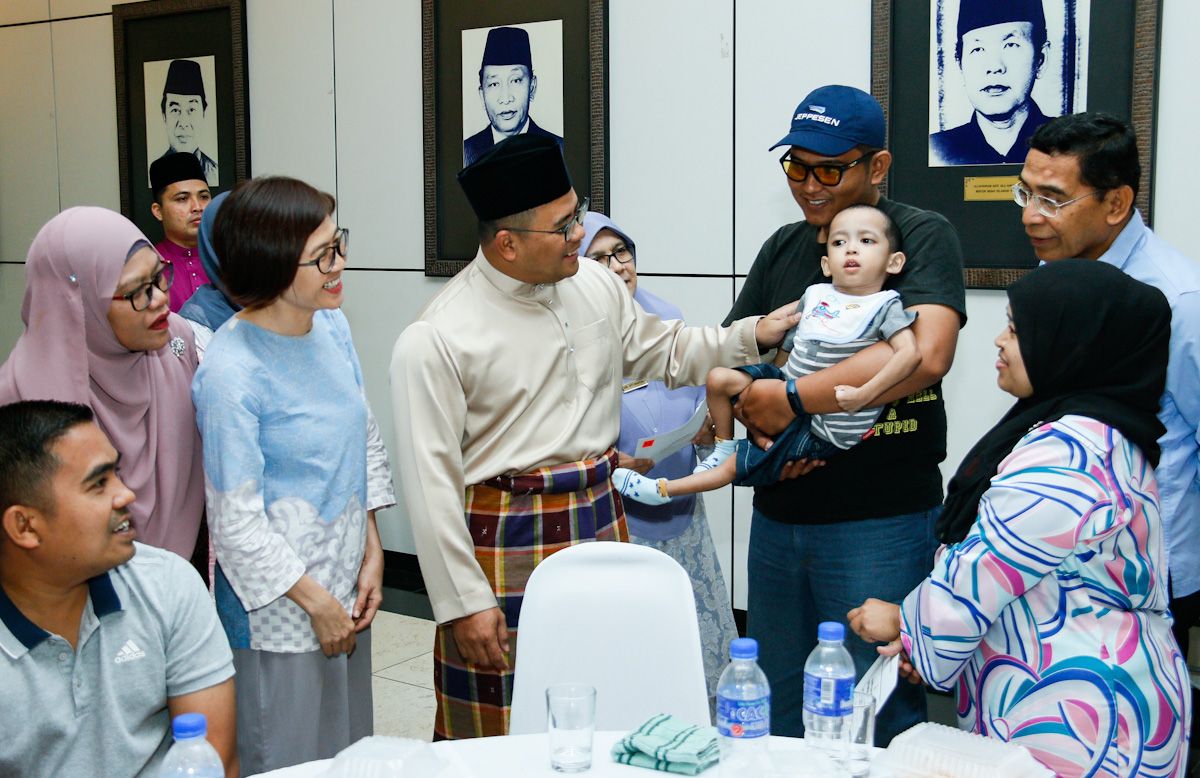 Dalang, penyebar video seks ketinggalan zaman