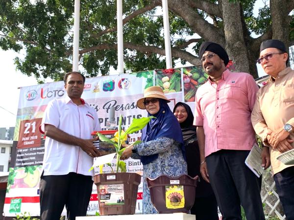 Projek pembangunan komuniti fokus pertanian dan kesihatan