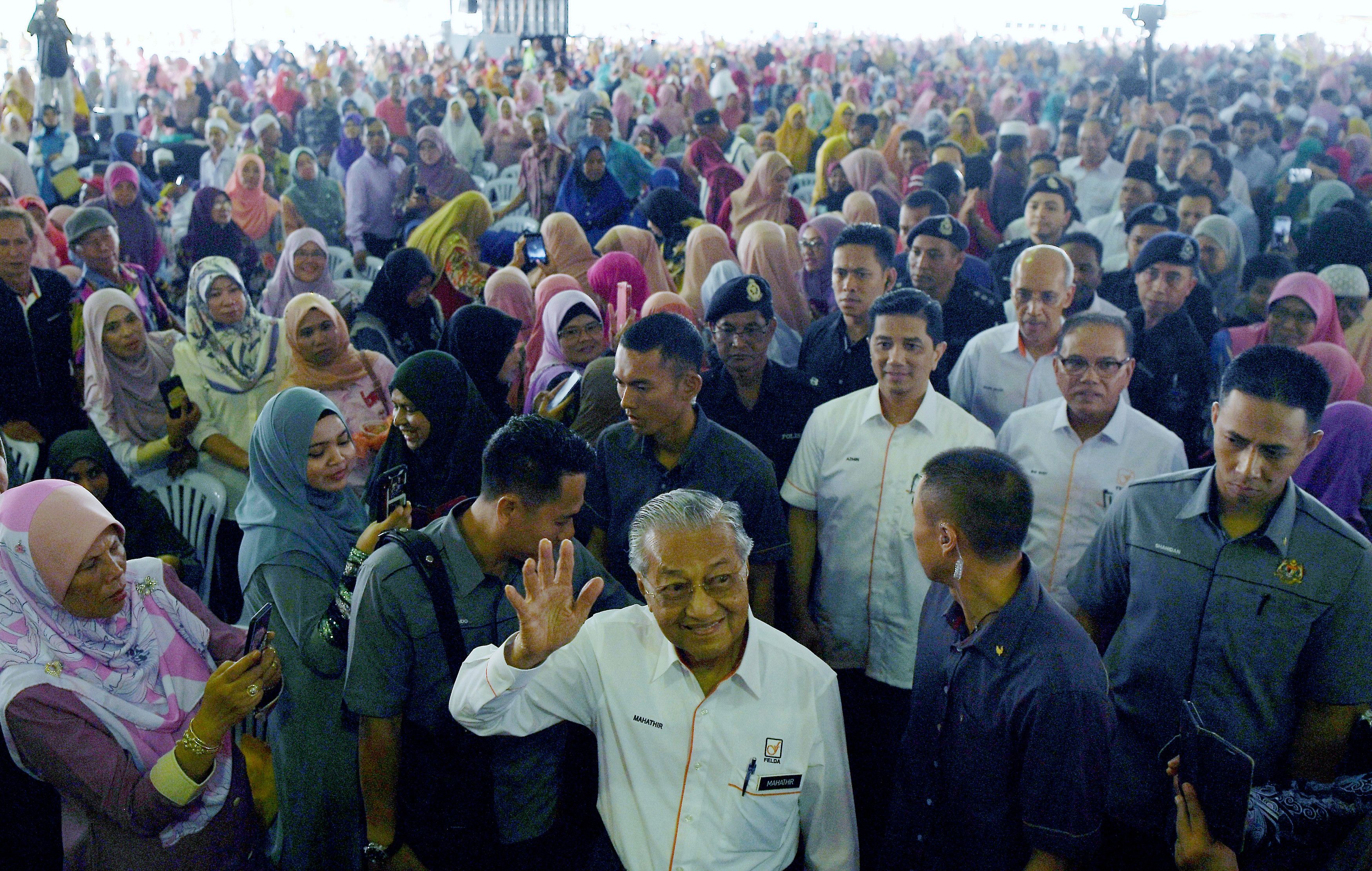FELDA bakal bangkit semula bawah PAKATAN - Azmin