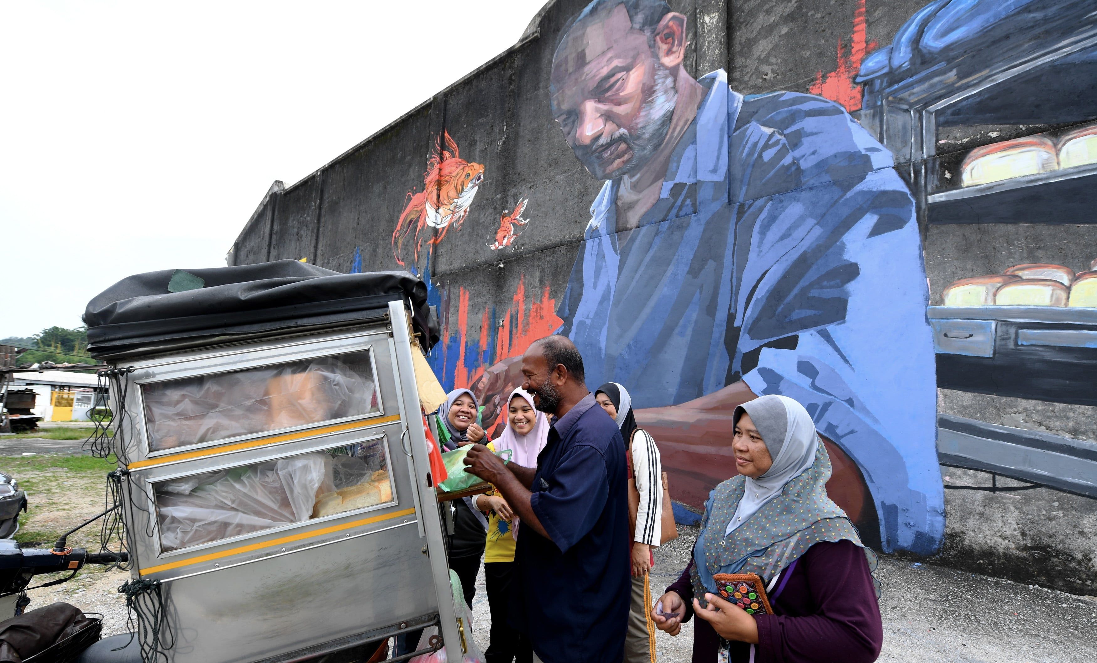 35 tahun: Roti Kumar terus laris