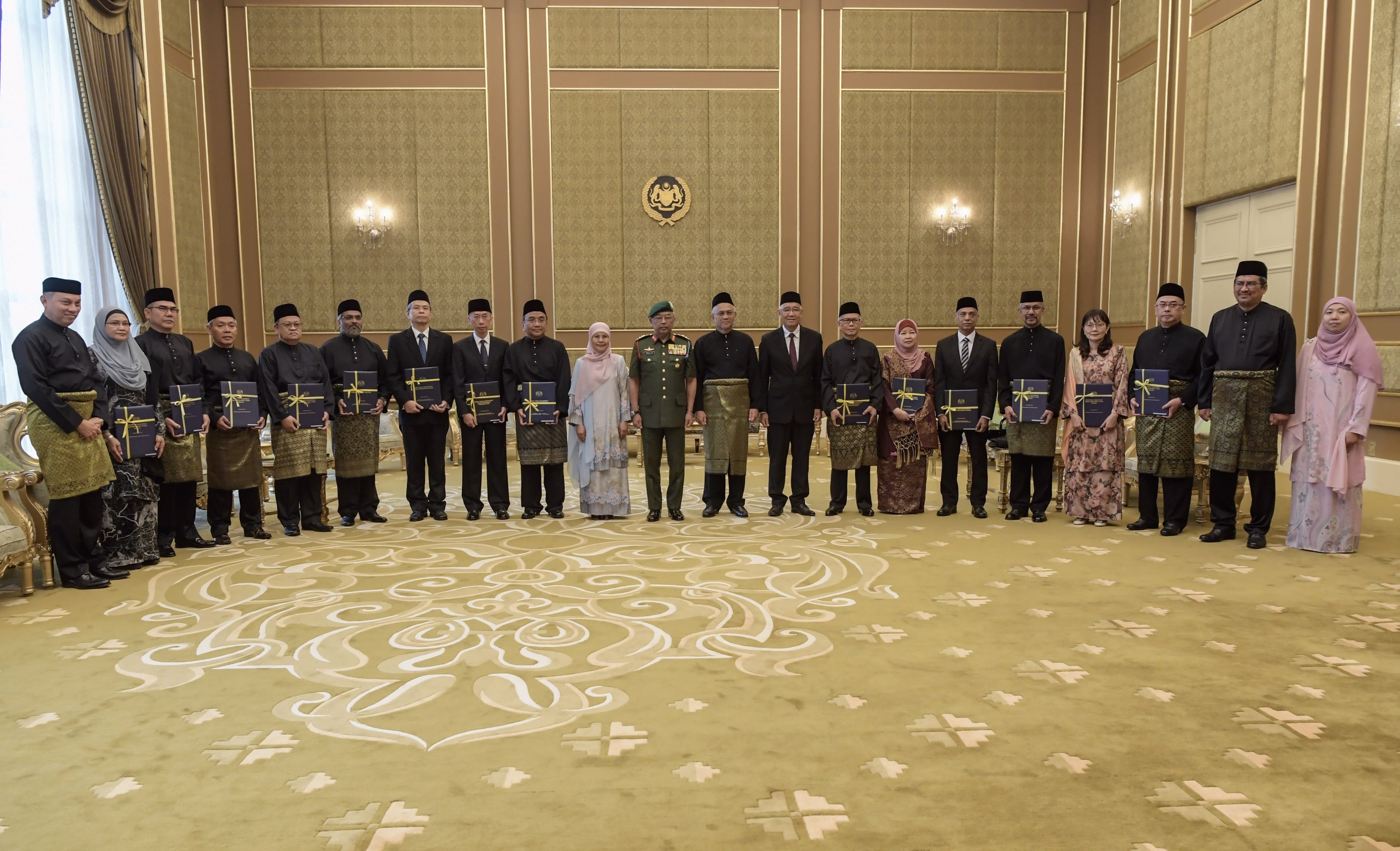 Agong serah watikah pelantikan Hakim Besar Malaya