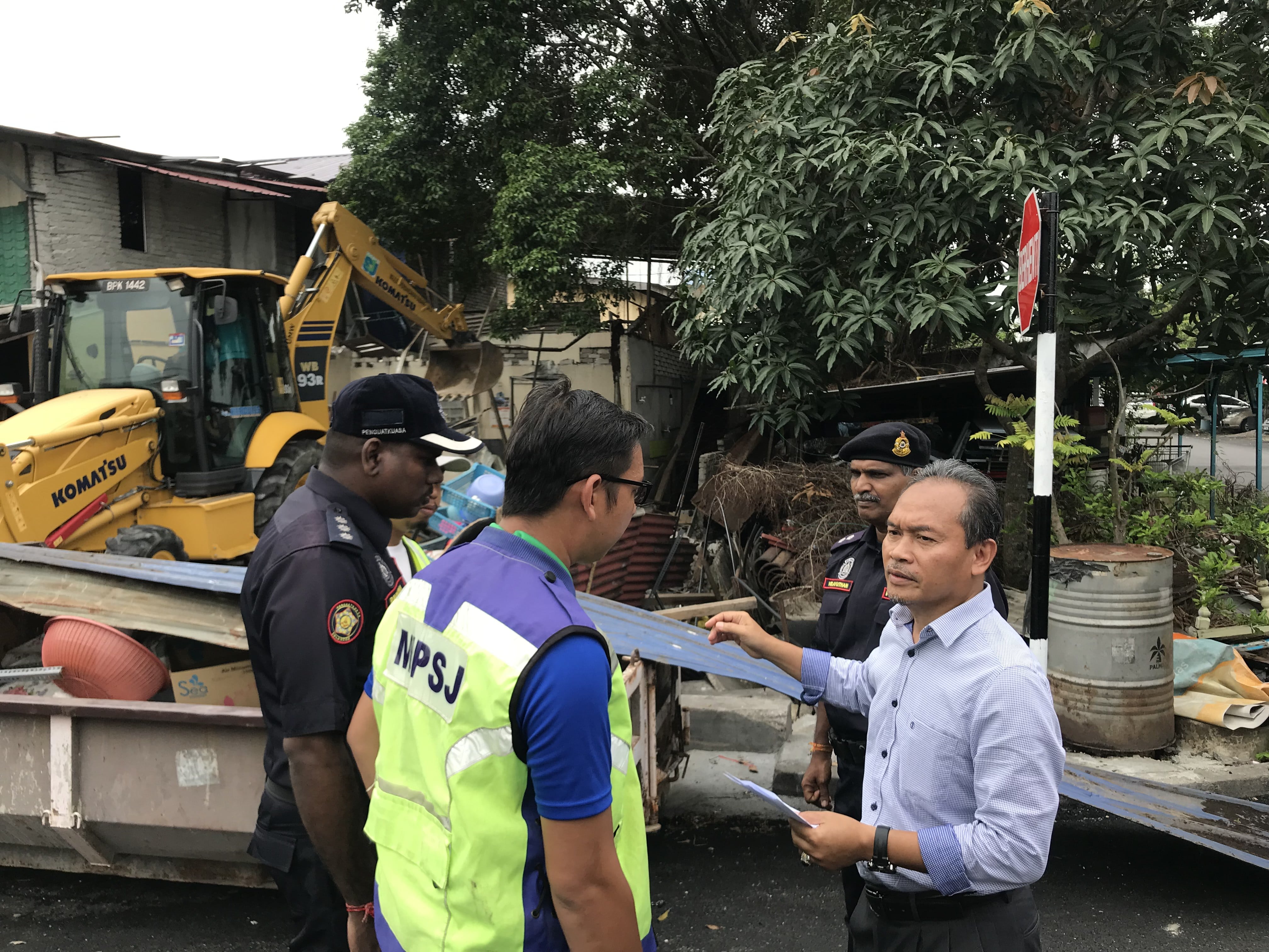 MPSJ roboh premis niaga warga asing