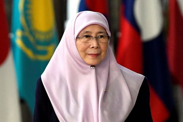 Wan Azizah: Gov Aware of Current Political Narrative