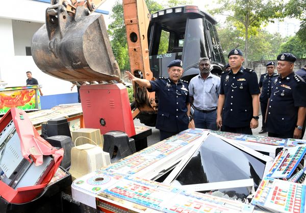 Rampasan barang mesin judi RM1.3 juta dilupus