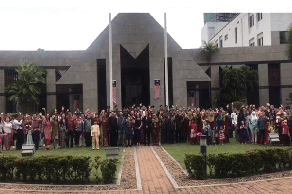 Lagu Negaraku berkumandang di Bangkok