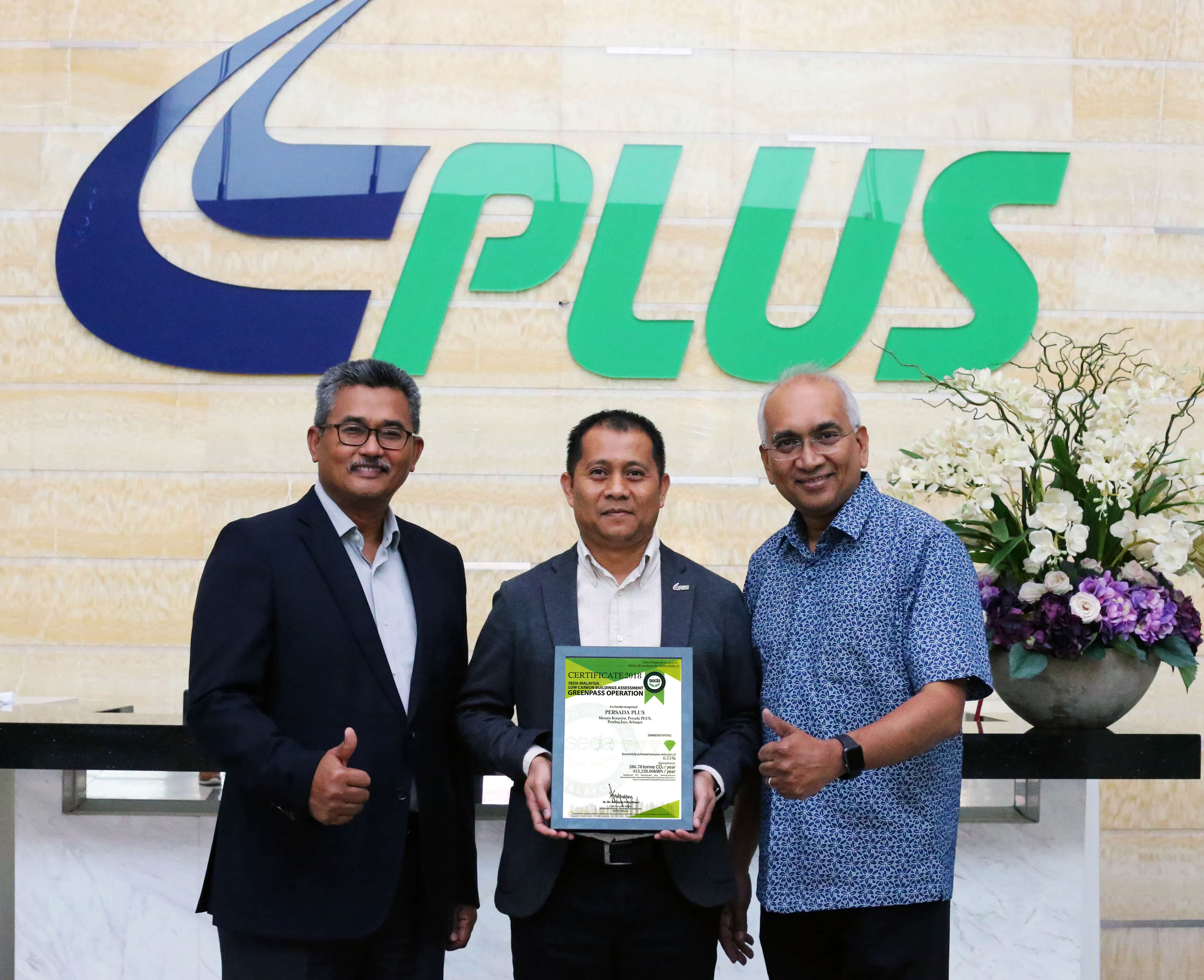 PLUS terima pengiktirafan Penilaian Karbon Rendah Bangunan