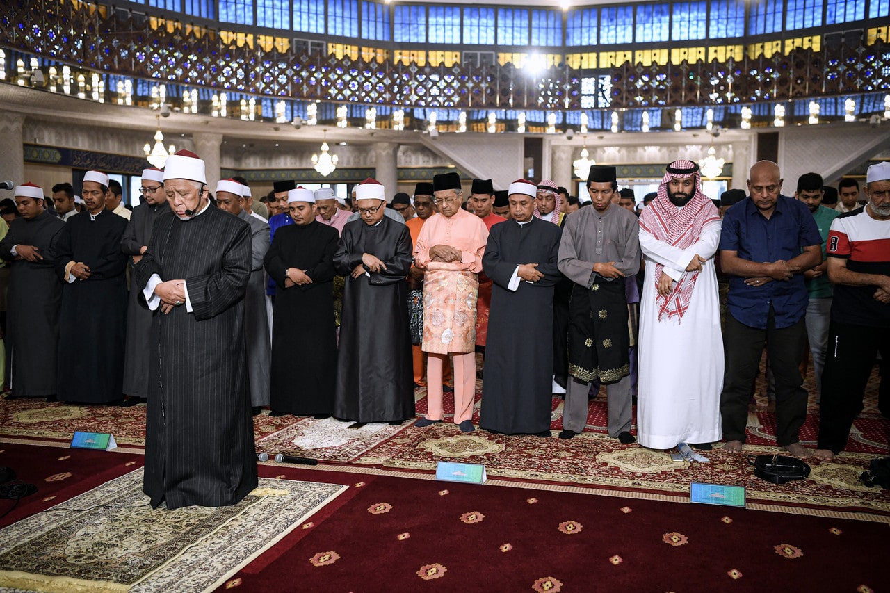 Dr Mahathir sertai ribuan jemaah solat sunat Aidiladha
