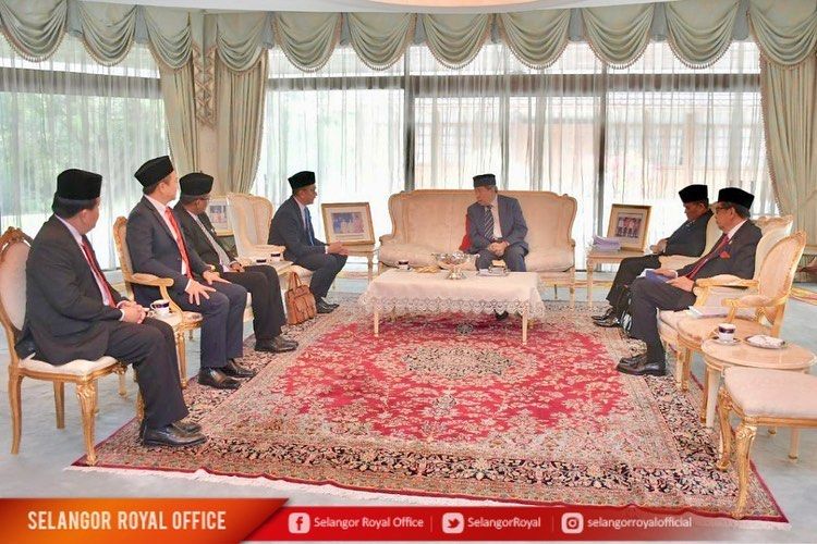 4非穆斯林行政议员　 莎阿南王宫觐见苏丹