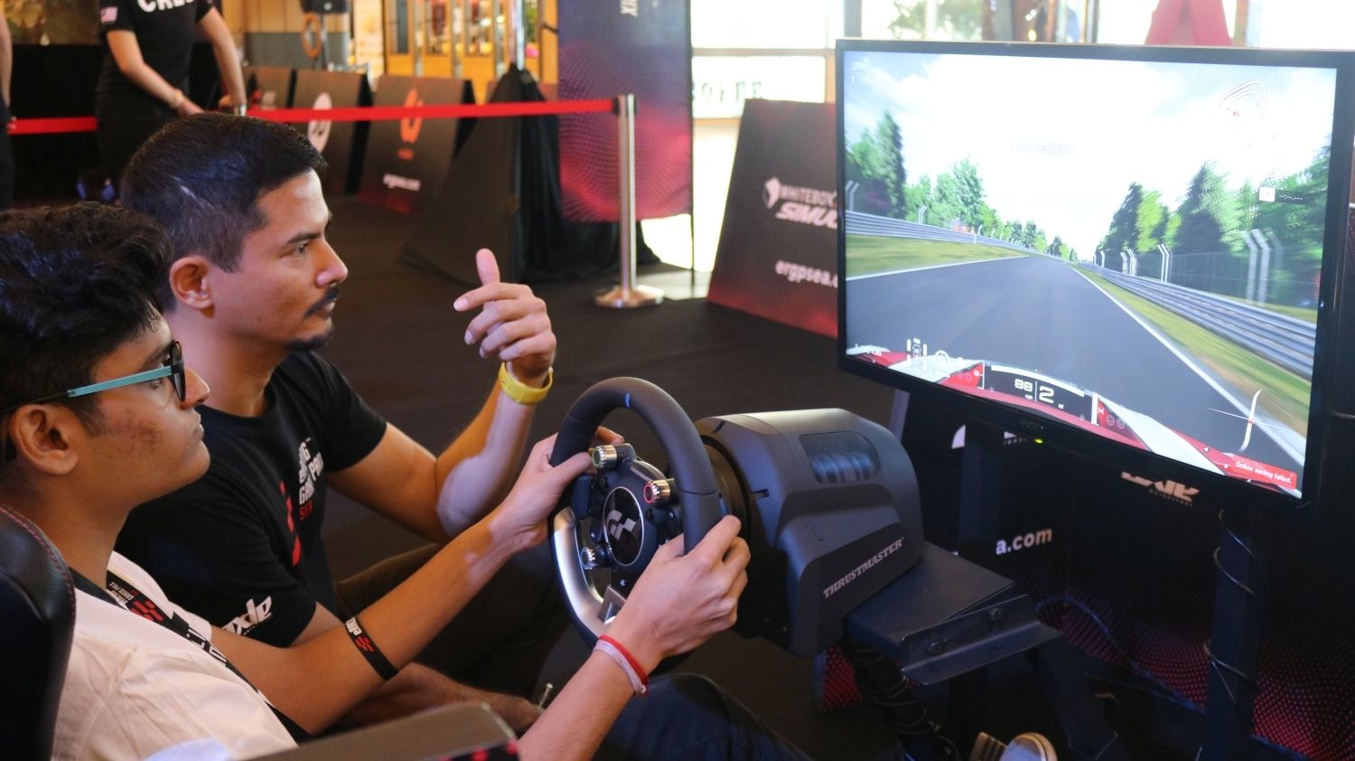 Saingan separuh akhir eRacing Grand Prix SEA 2019 semakin mendebarkan