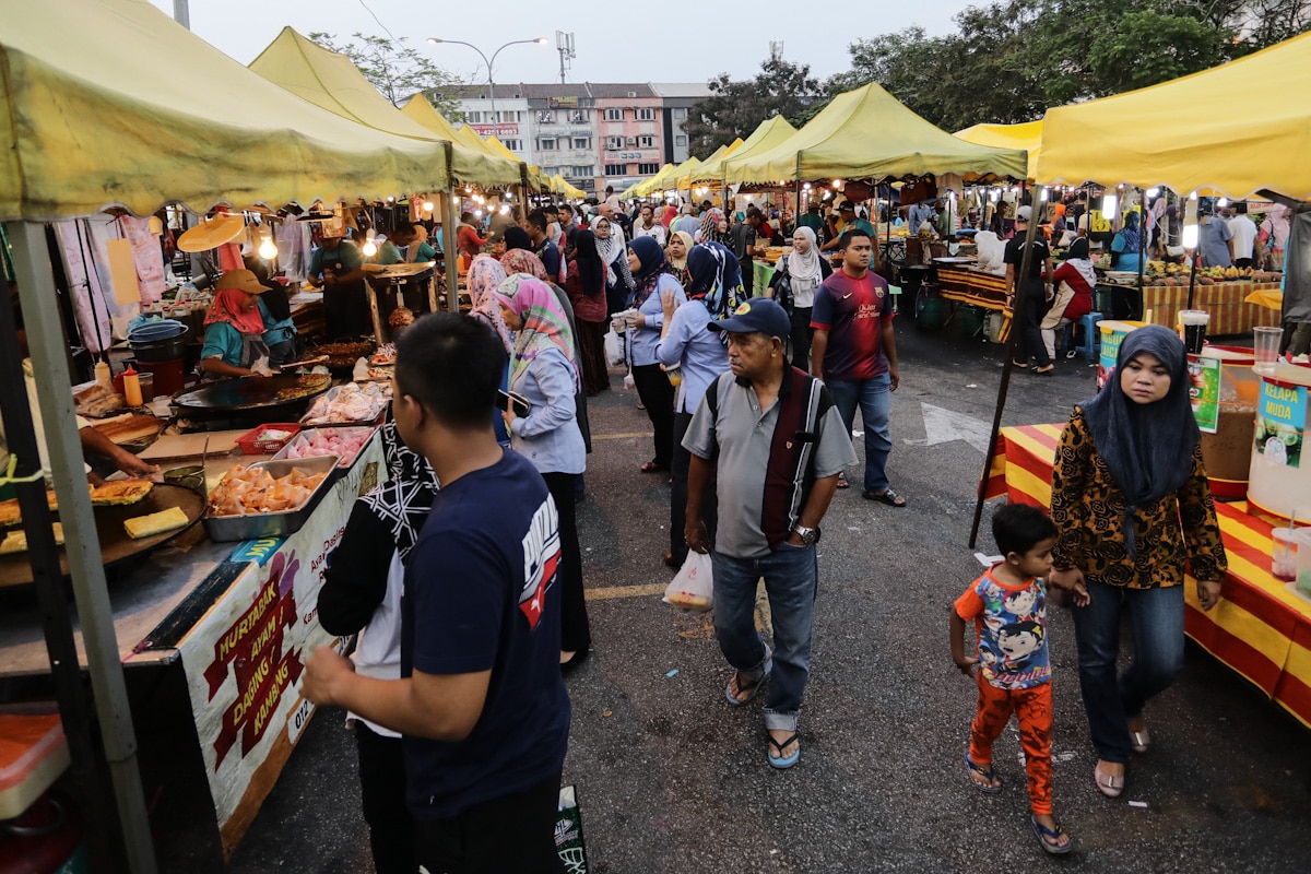 Kerajaan bincang benarkan pasar pagi, pasar malam beroperasi