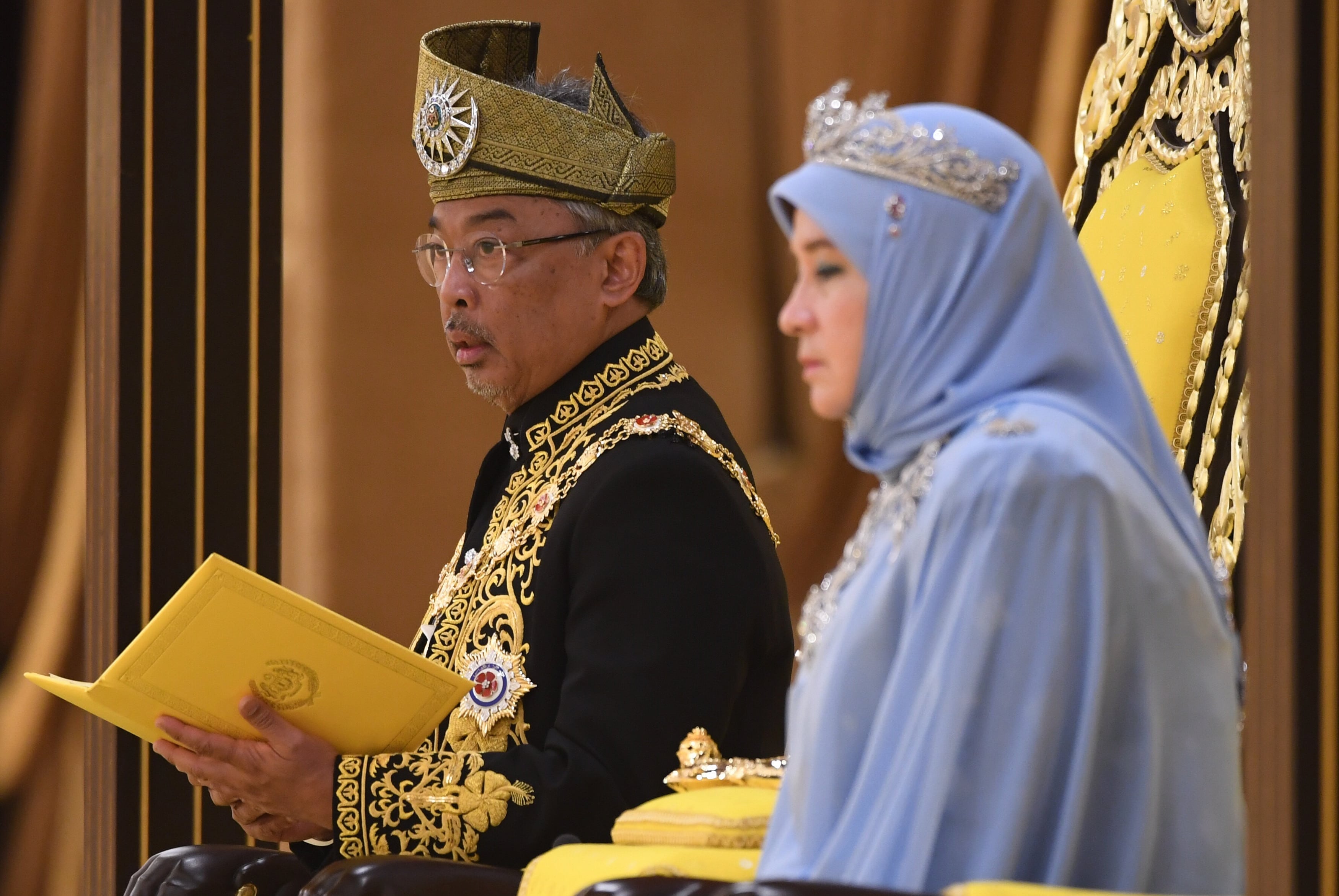 Jangan peralat isu sensitif untuk kepentingan sendiri - Agong