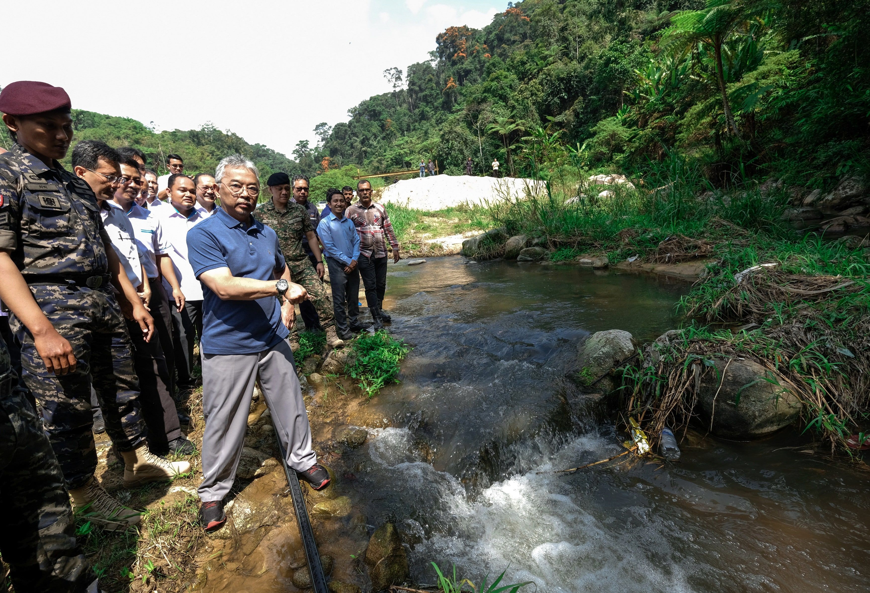 Agong: Henti segera pencerobohan SungaI Ichat