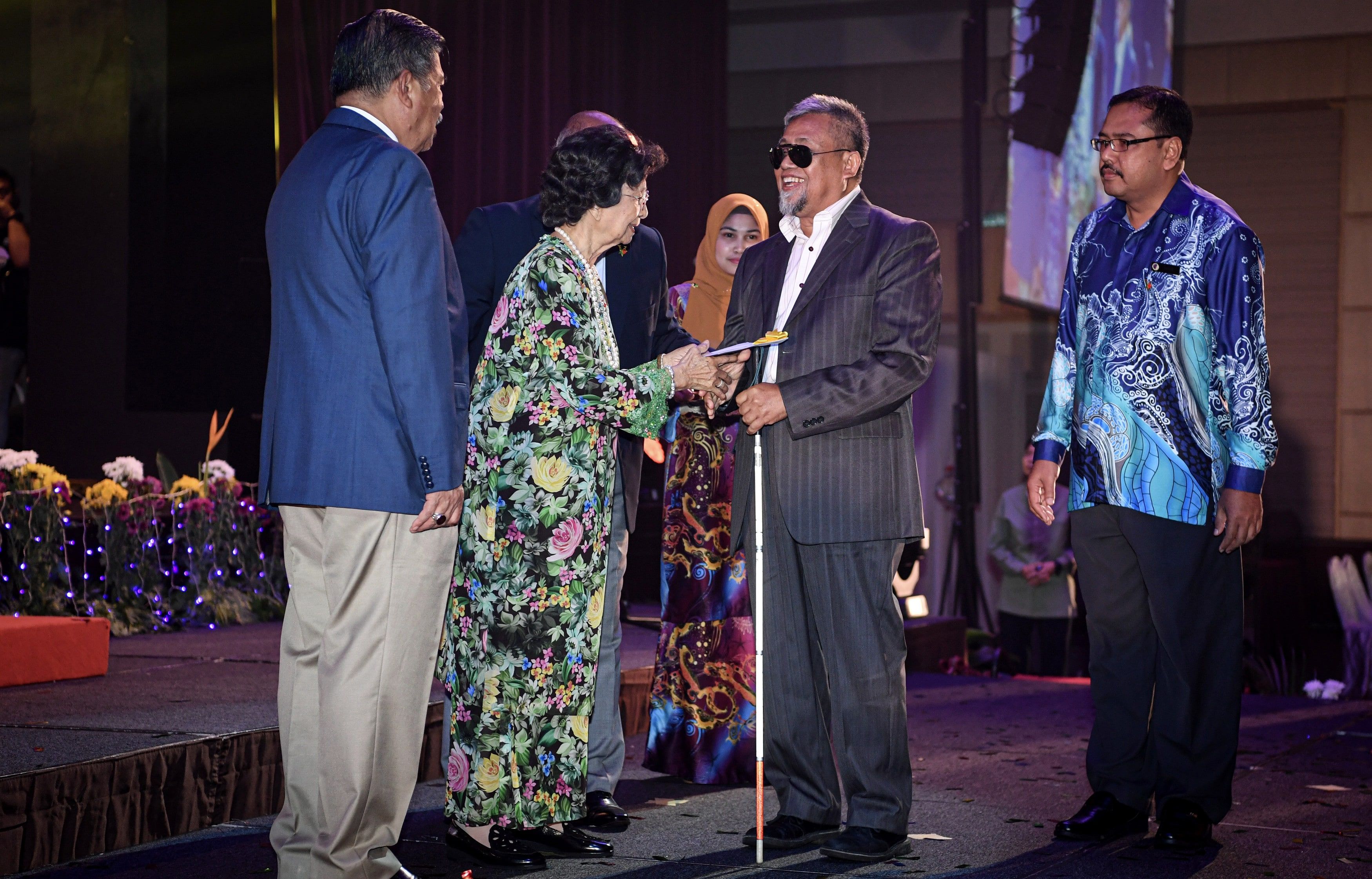 Dr Siti Hasmah lancar Kempen Tabung Pahlawan