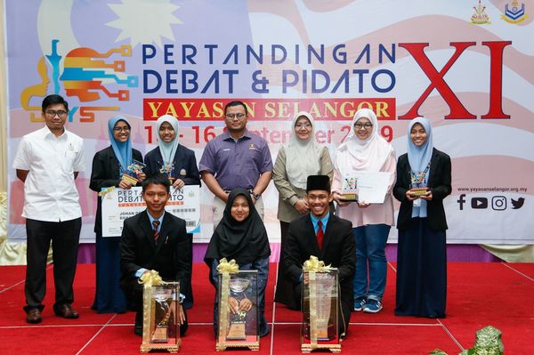 MB - Debating Helps Educate Students on Rational Thinking