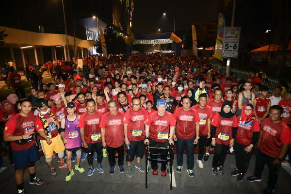 2,200 sertai Ampang Jaya Night Run