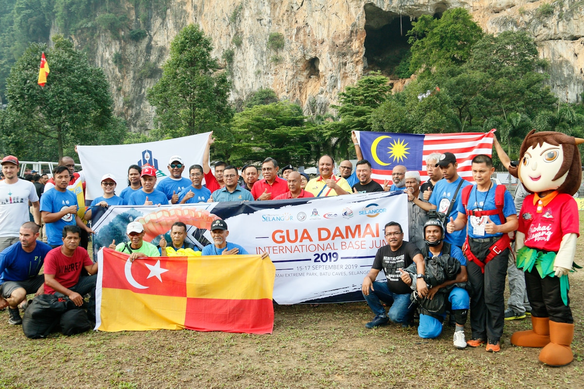 Gua Damai tumpuan penggiat sukan ‘Base Jump’ antarabangsa