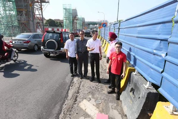 捷运工程致路烂水患 欧阳捍华请命解民困