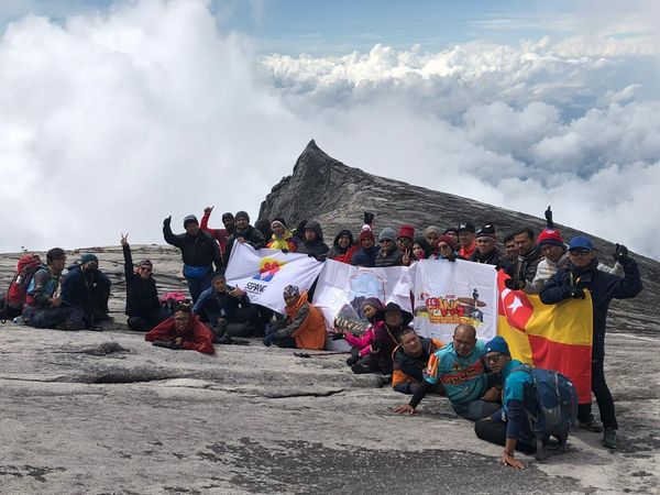 MPSepang lakar sejarah tawan Gunung Kinabalu