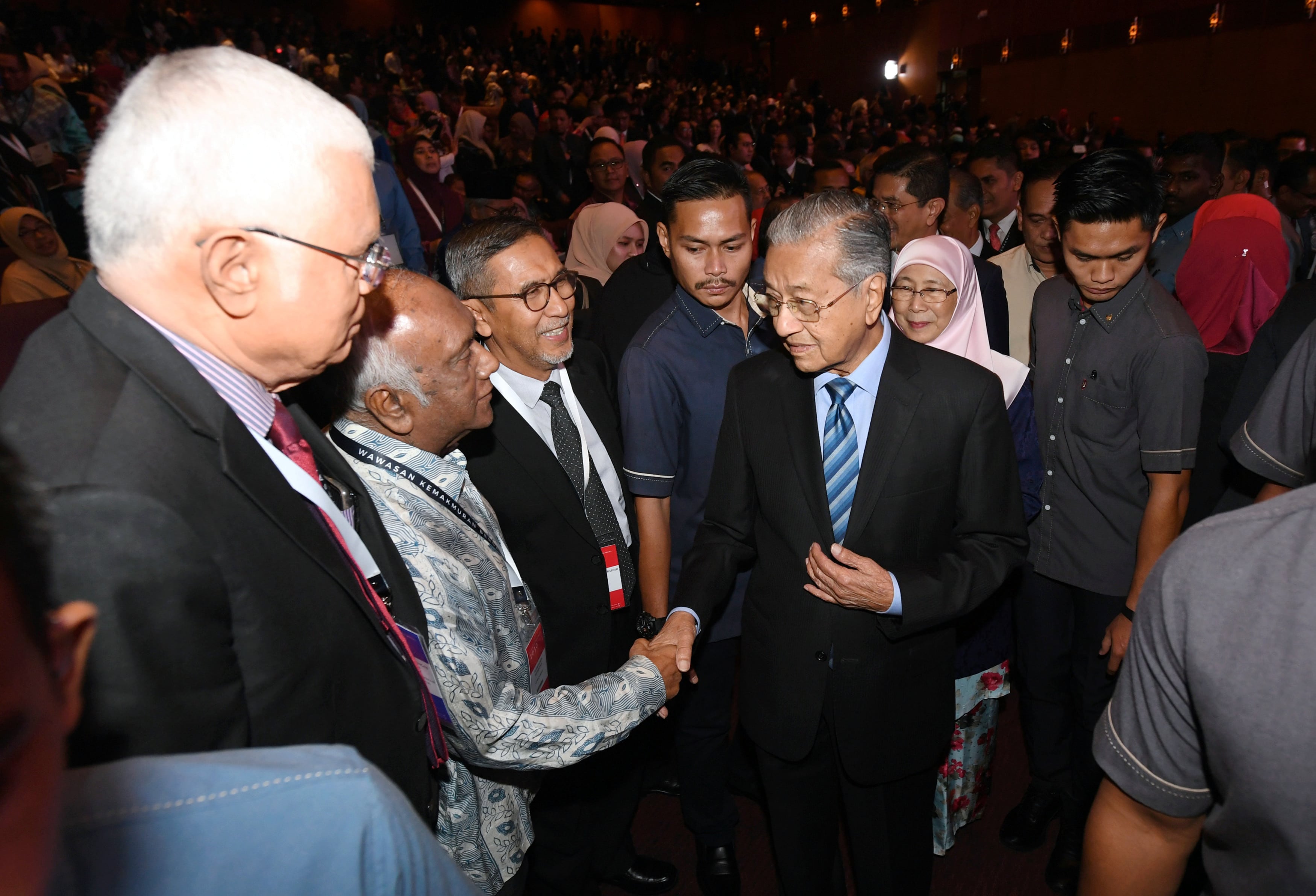 Wawasan 2020 terbantut kerana kegagalan kerajaan terdahulu