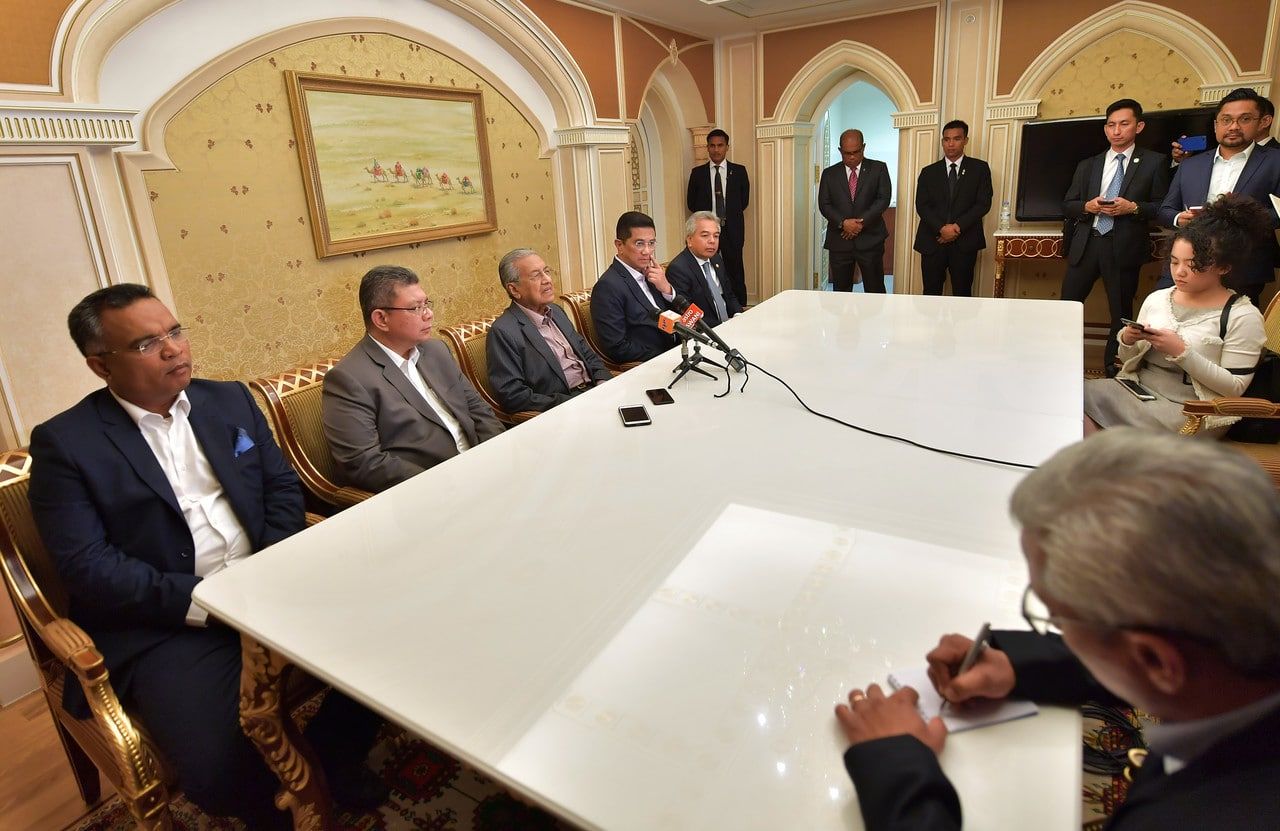 Negara luar pandang tinggi pekerja Malaysia