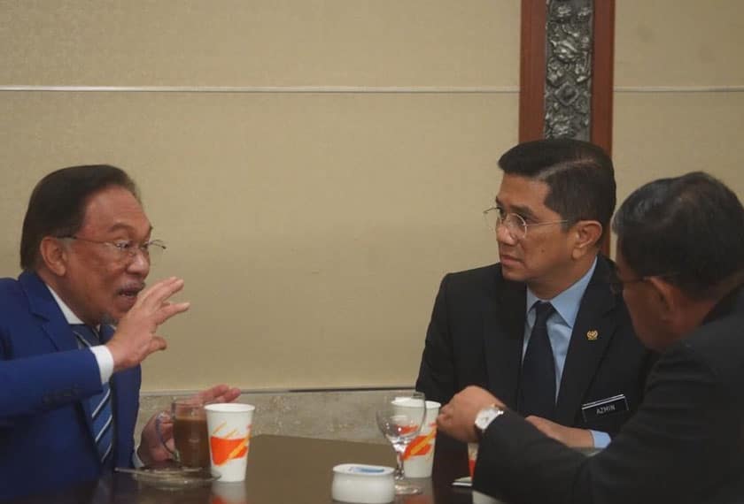 Pertemuan Anwar, Azmin tak sentuh isu politik
