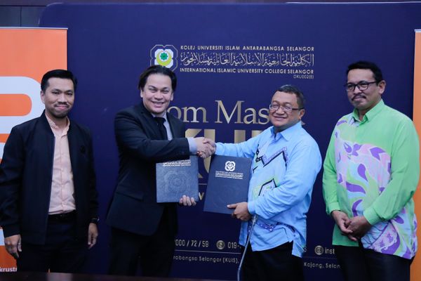 MoU KUIS-Yayasan KRU kembang bakat pelajar dalam industri kreatif