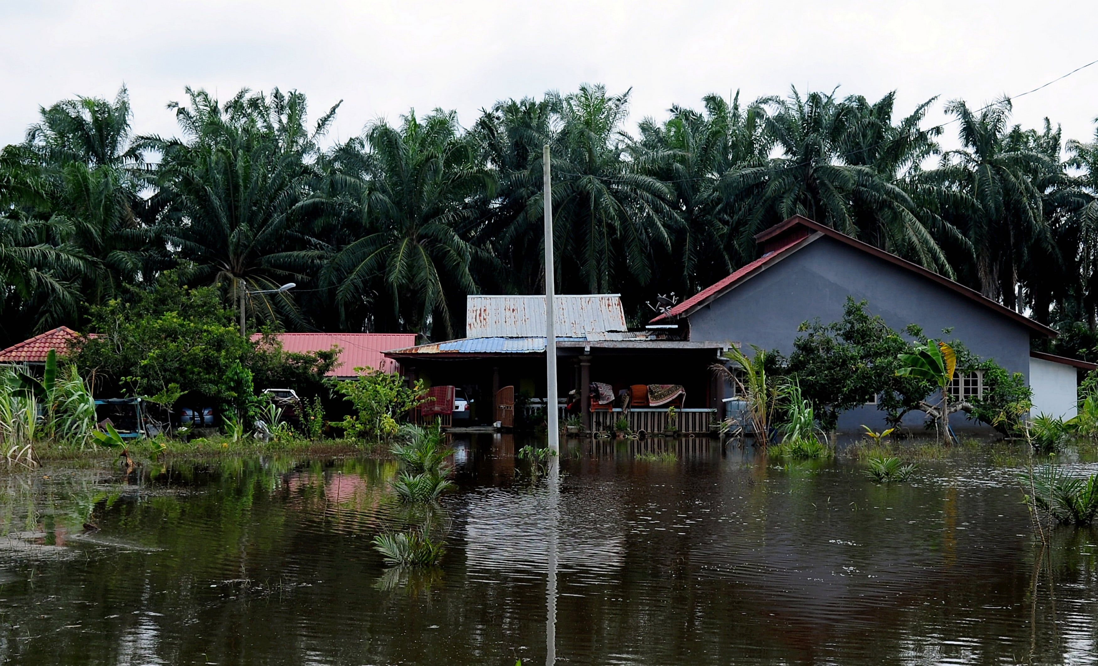 Banjir: Selangor, Perak, Kedah masih terjejas