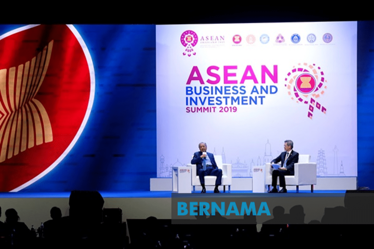 `Makan untuk hidup bukan hidup untuk makan' - PM