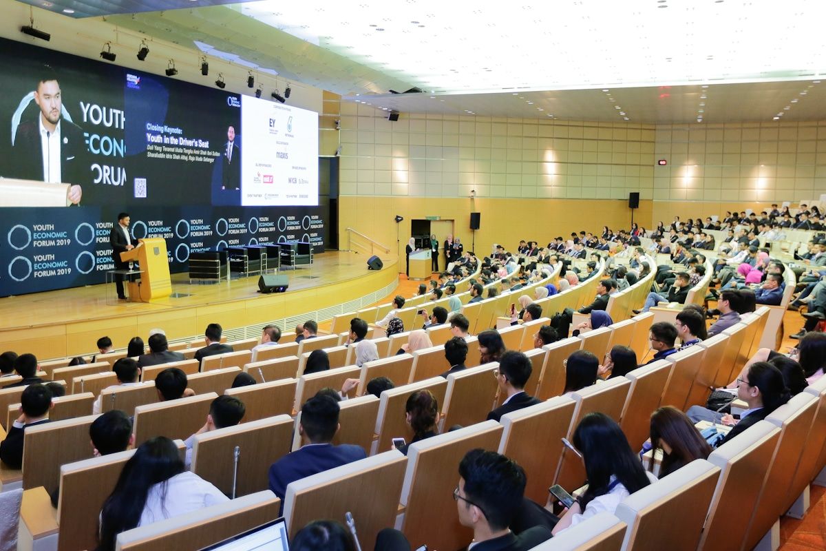 Kaji semula dasar pendidikan elak pengangguran belia