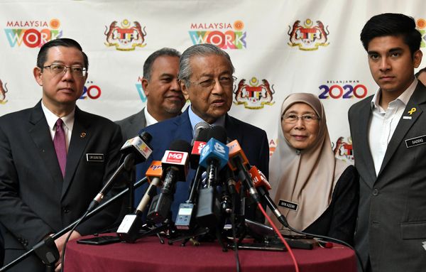 மக்களவை கூட்டங்களில் பங்கேற்பது குறித்து எம்பிக்களுடன் பிரதமர் விவாதிப்பார்