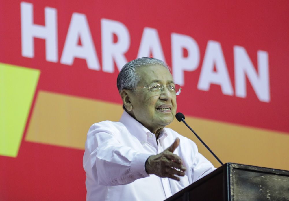 Don't vote based on emotions, says Dr M