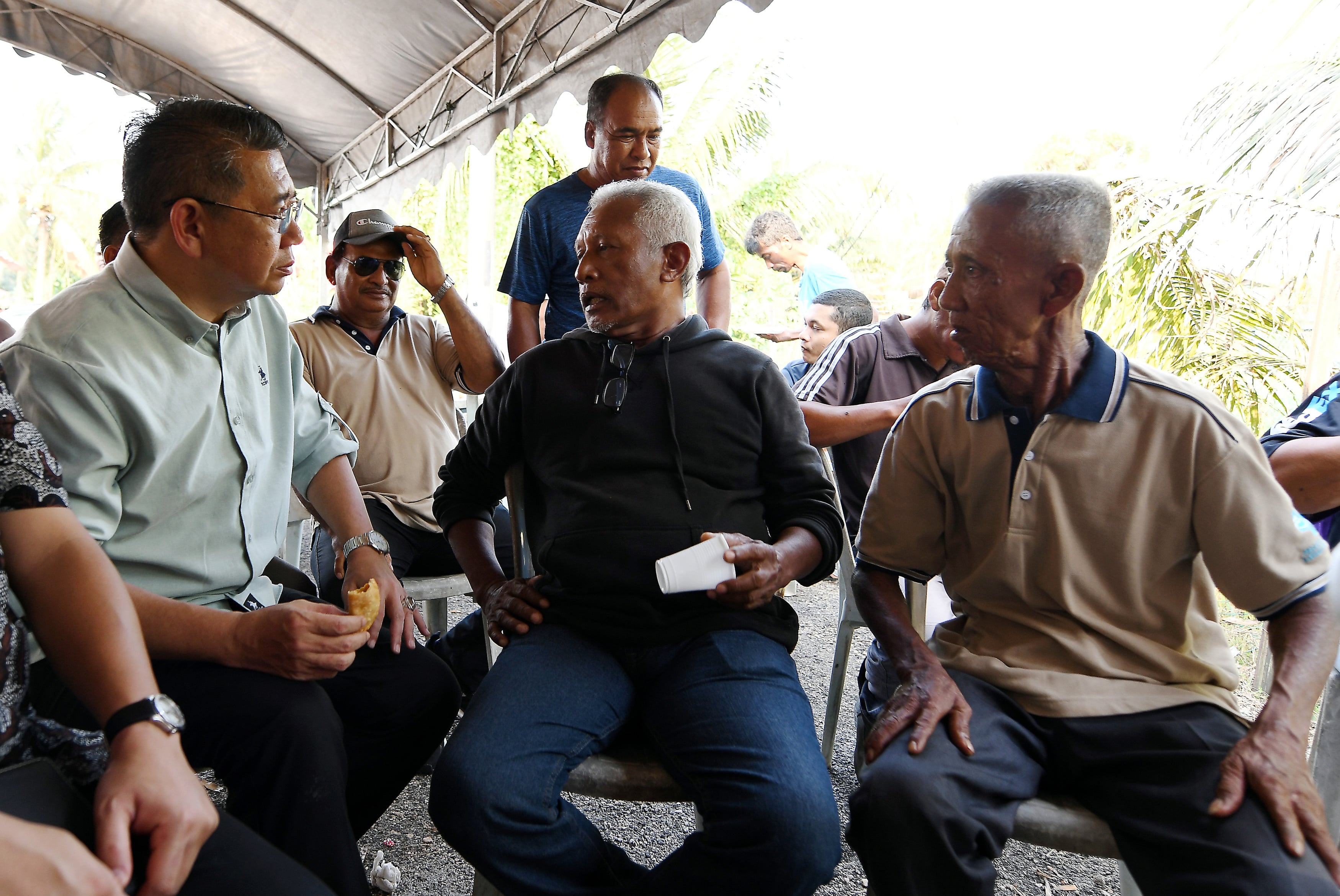 Tindakan tegas nelayan guna pukat hantu
