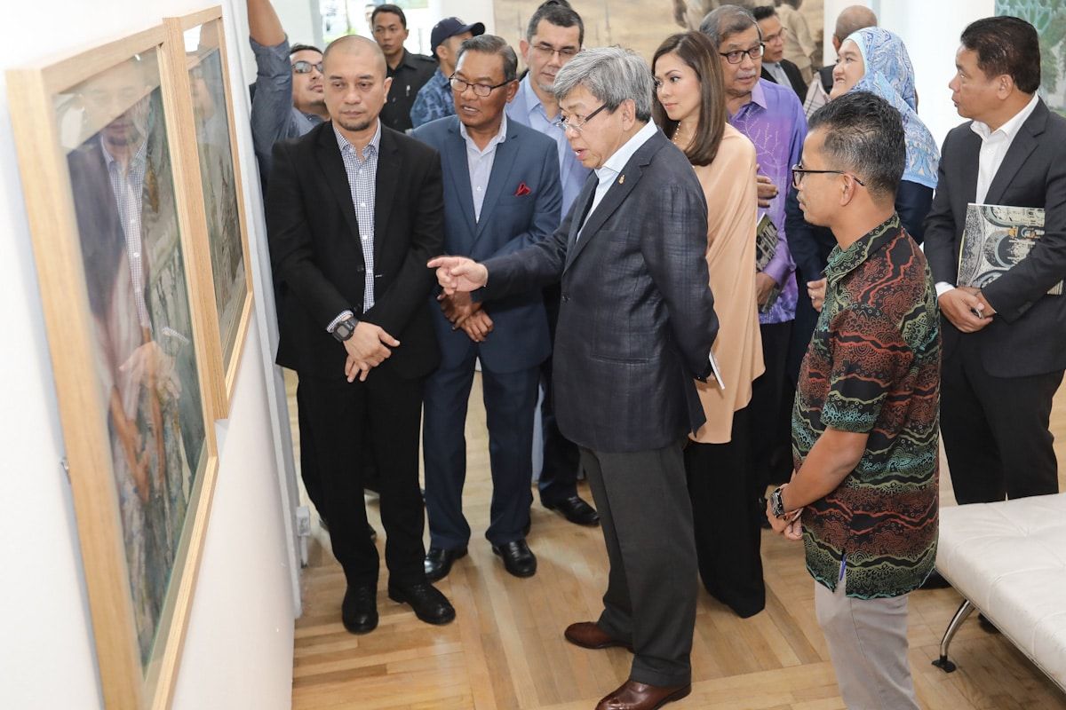 DYMM Sultan berkenan rasmi MIHRAB - Pameran Seni Lukis Bertemakan Masjid