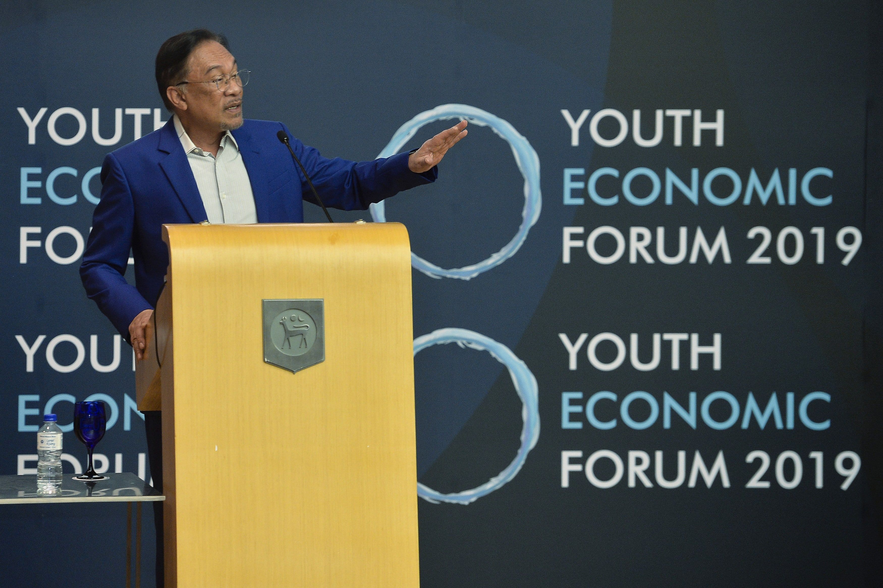 GLC perlu sedia latihan intensif kepada siswazah B40