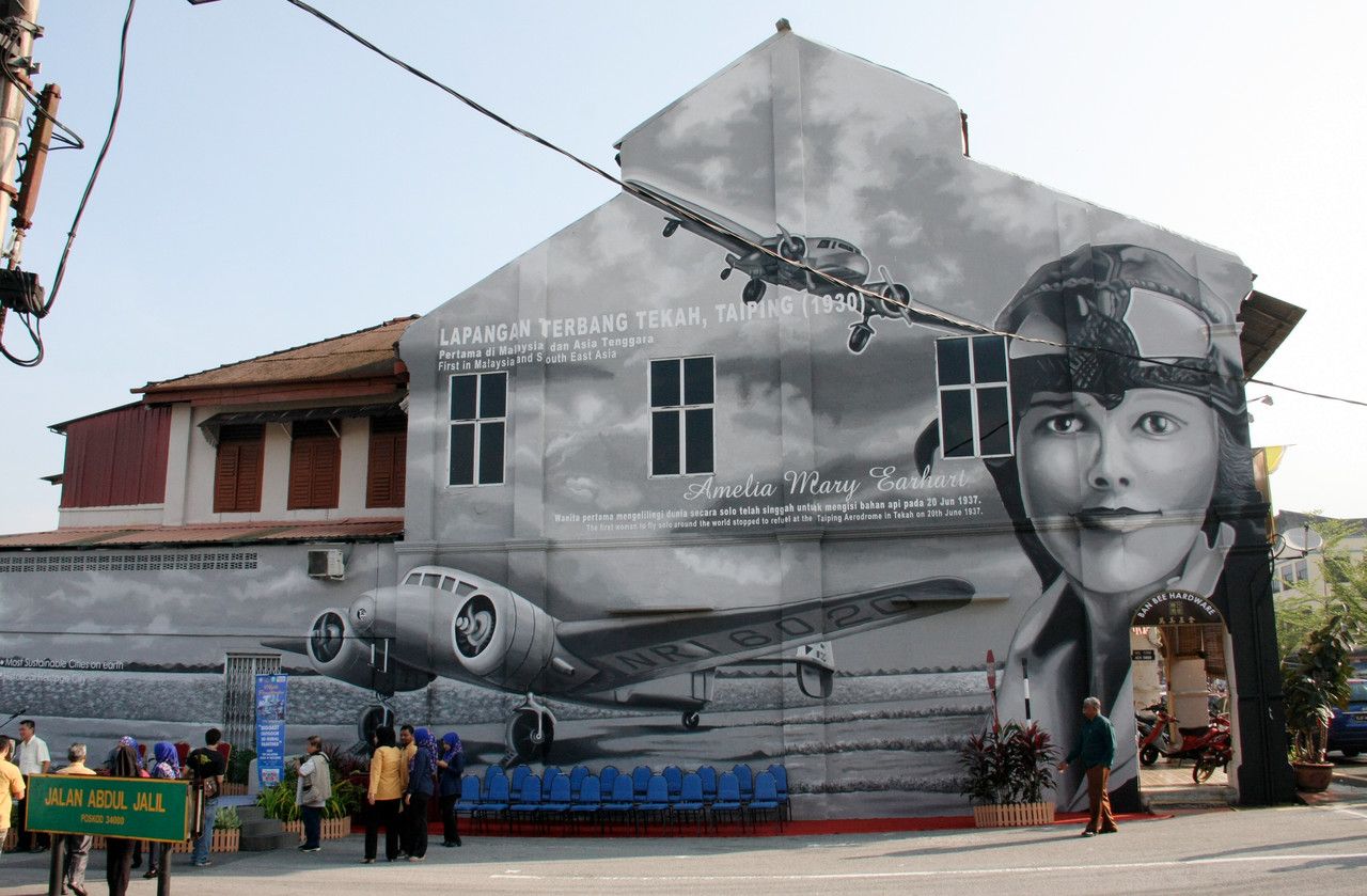 Mural of Amelia Earhart in Taiping gets Malaysia Book of Records recognition