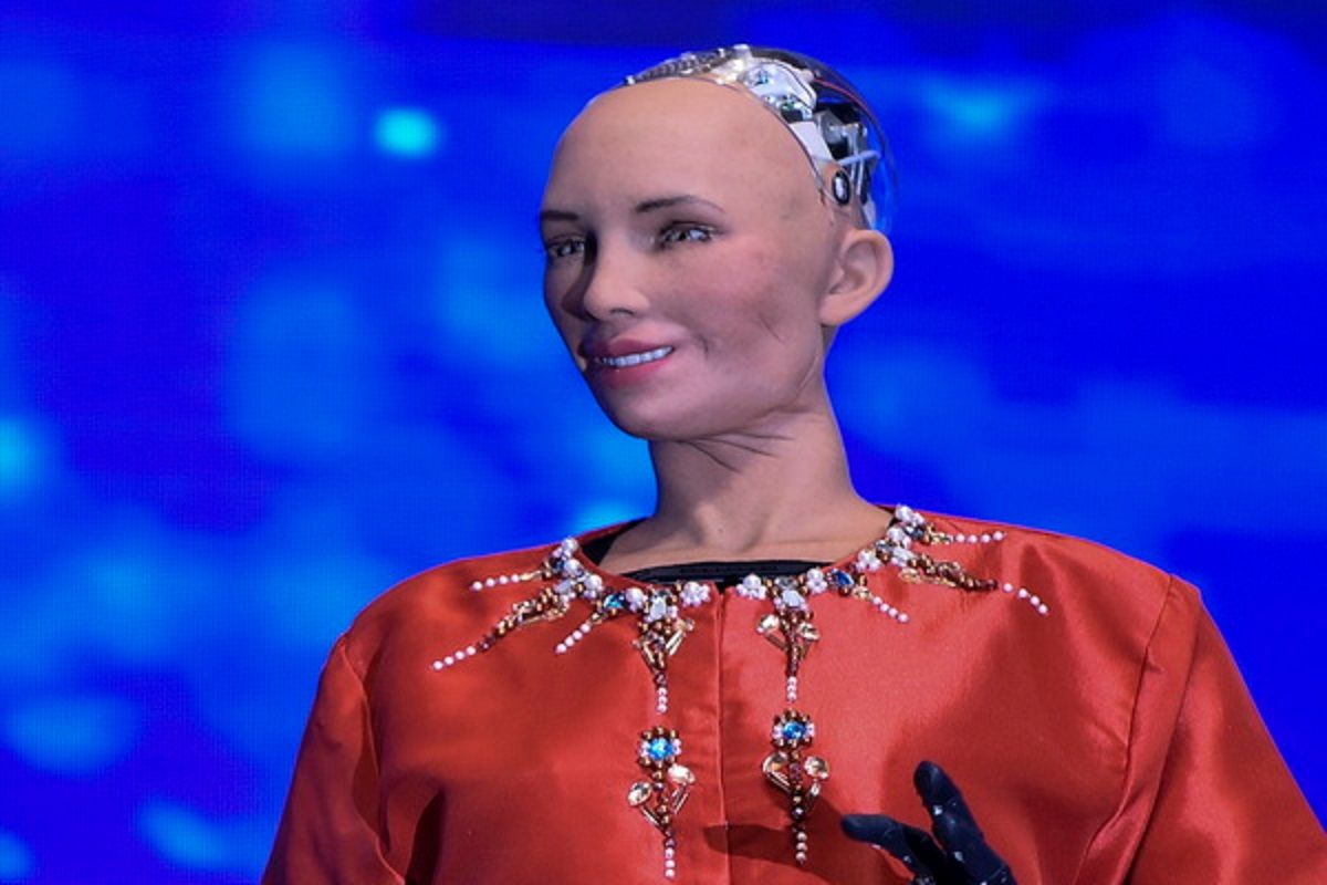 `Sophia' tarik perhatian Dr Mahathir