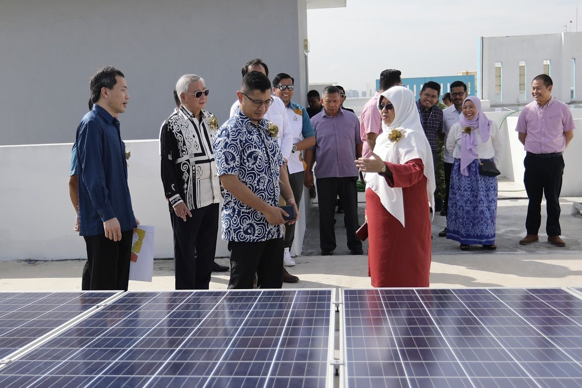 Rumah SelangorKu pertama dilengkapi panel solar