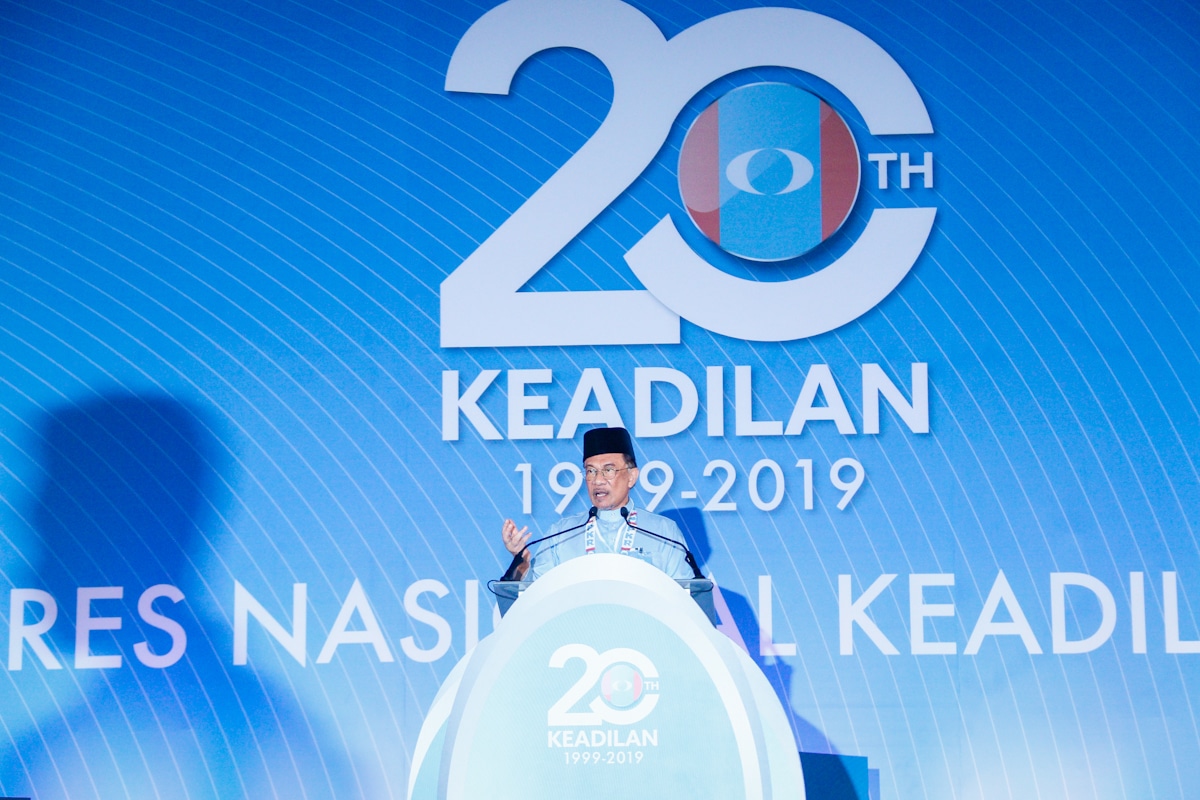 Anwar: 'Lawan Tetap Lawan' bukan dengan kawan sendiri